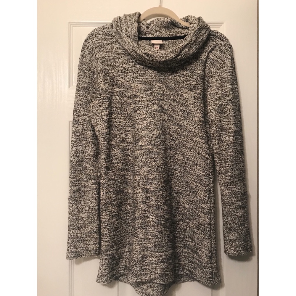 Charcoal Grey Turleneck Sweater